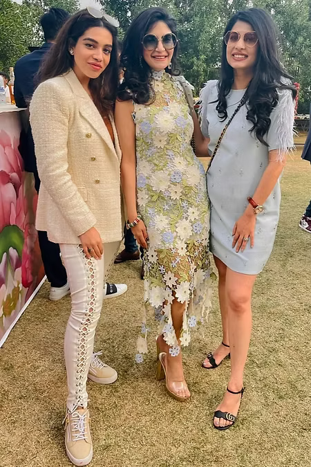 Graceful Kelly Dress