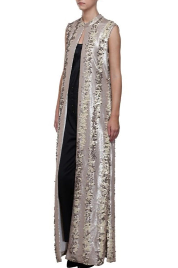 The Star Descends Cape