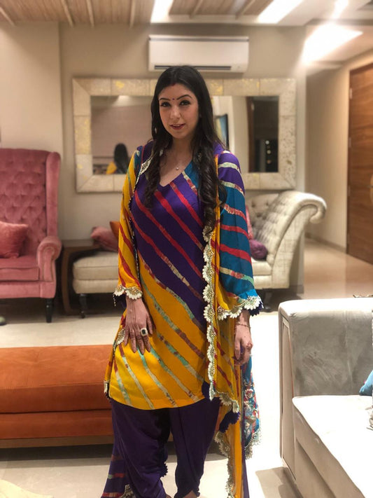 Leheriya Dhoti Kurta & Cape Set